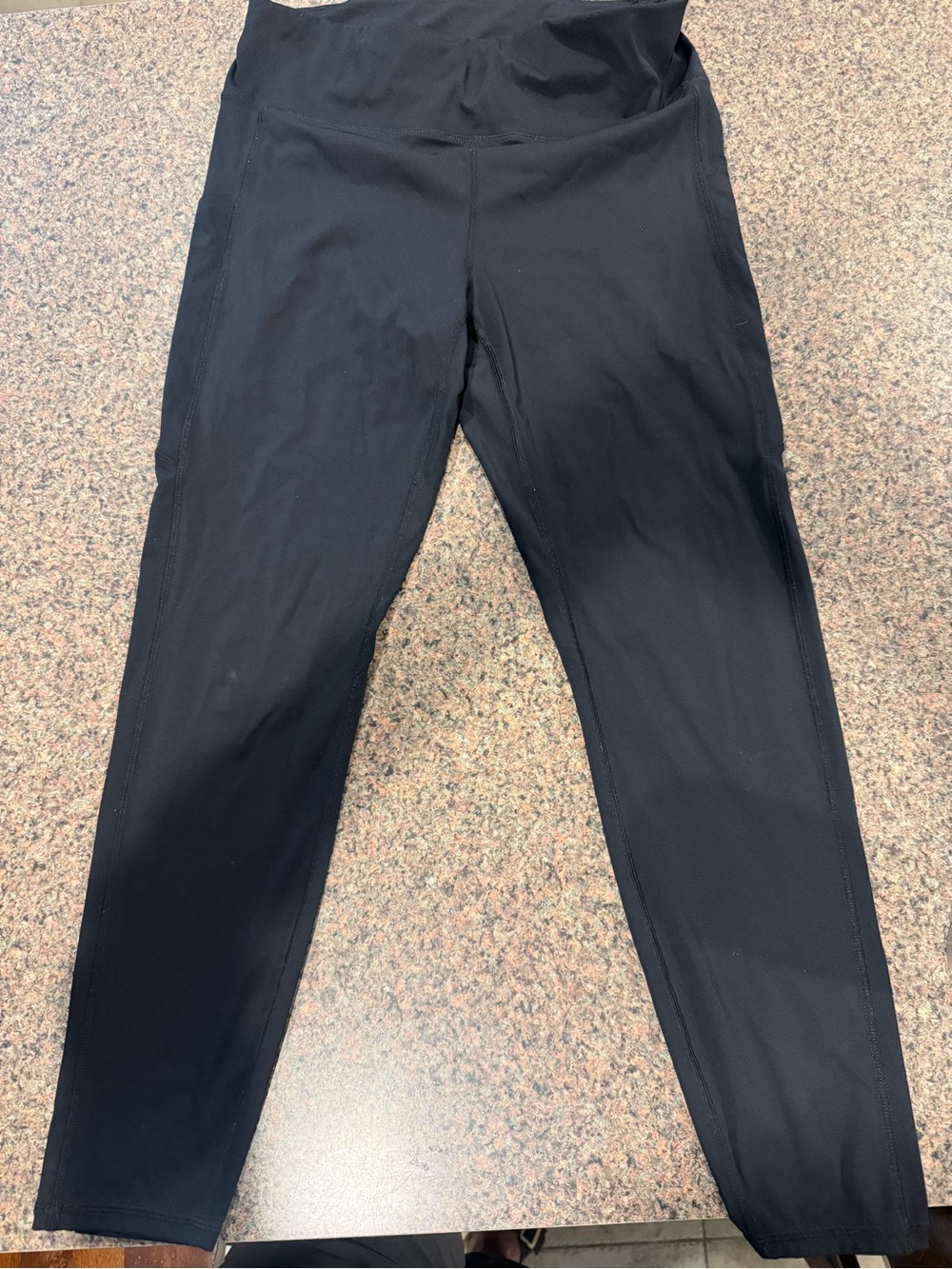 Vuori Black High-Waist Performance Leggings